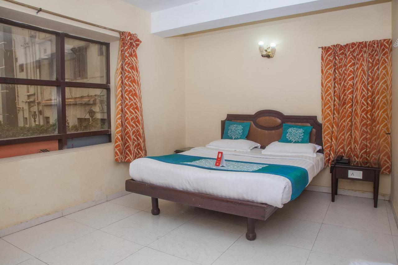 Oyo 12357 Hotel Nilgiris Inn Ooty Eksteriør billede